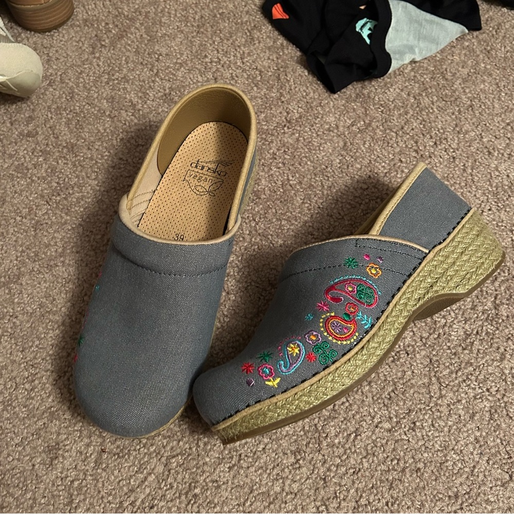 Vegan Danskos